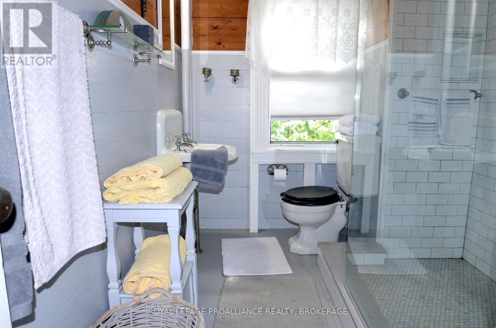 121 Tremont Park Island Property Photo 21