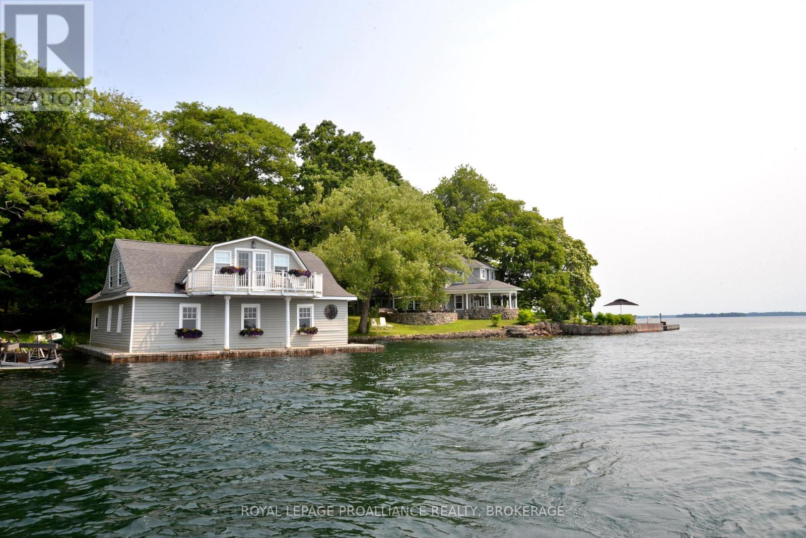121 Tremont Park Island Property Photo 45