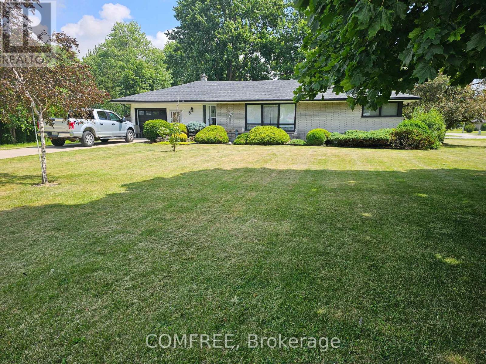 6 Sullivan Street Property Photo 3