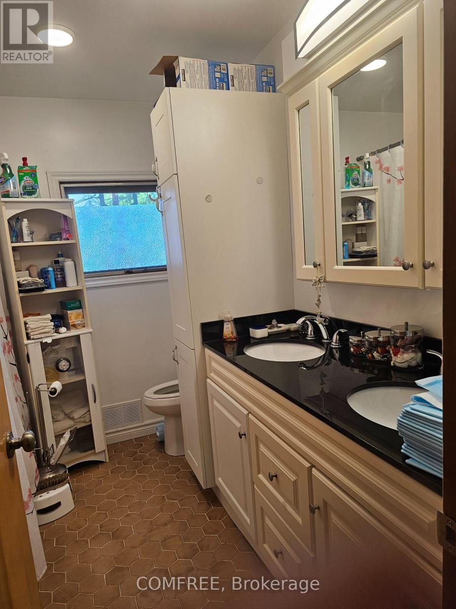 6 Sullivan Street Property Photo 8