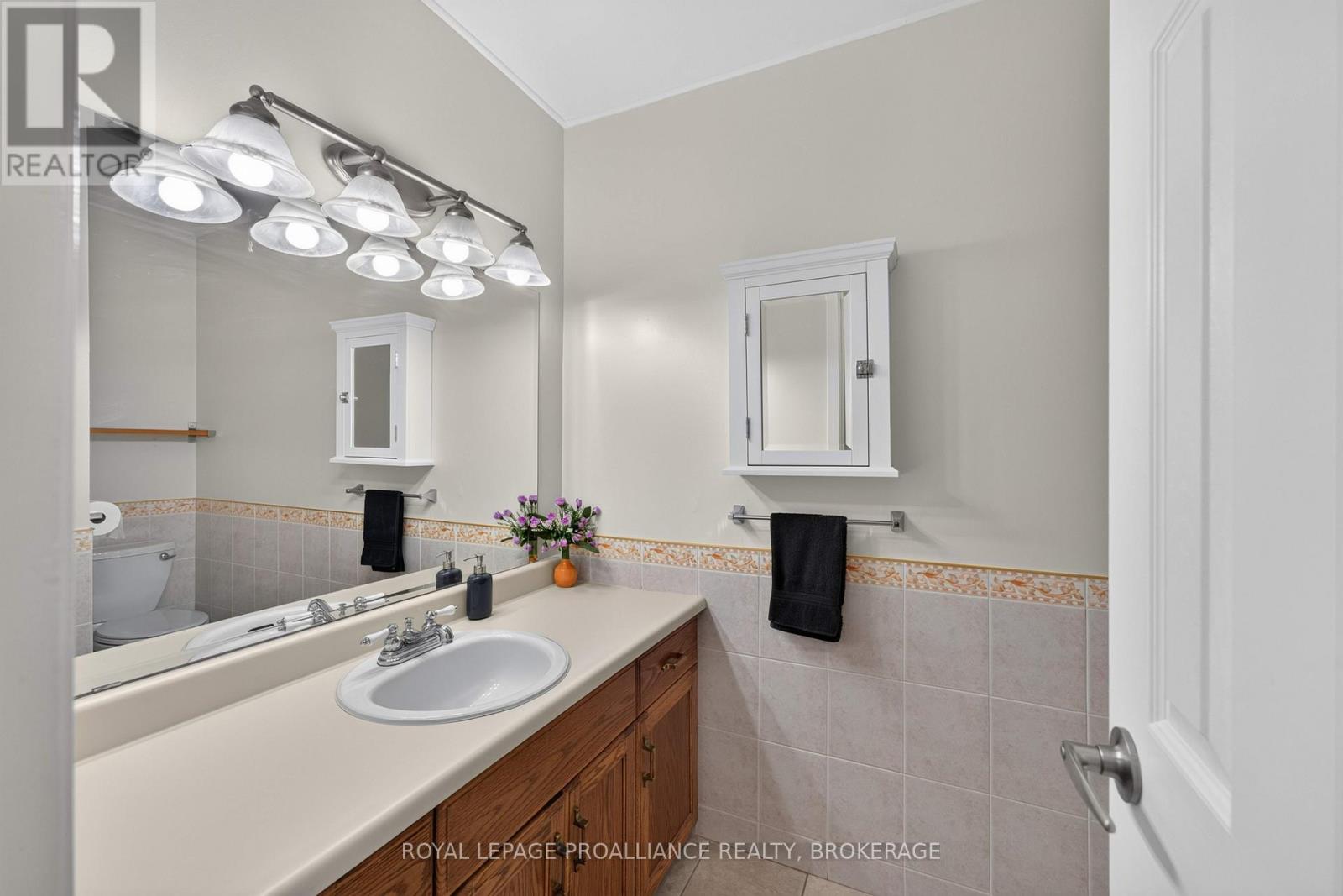 1445 Aley Street Property Photo 9