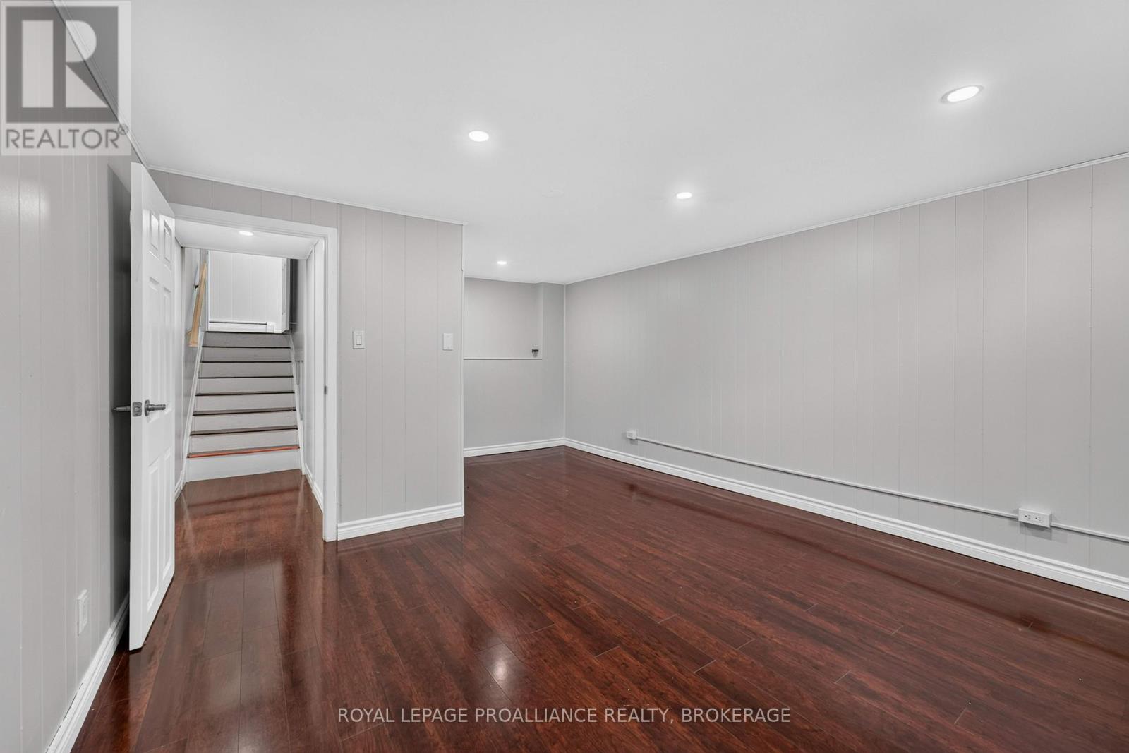 1445 Aley Street Property Photo 28