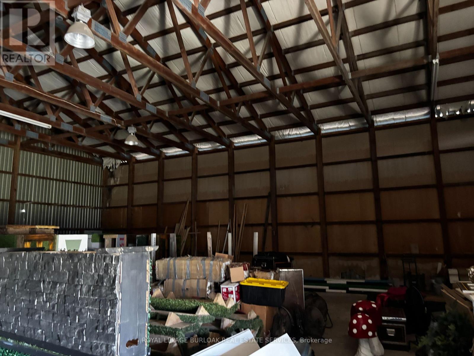 23 Petrolia Street Property Photo 11