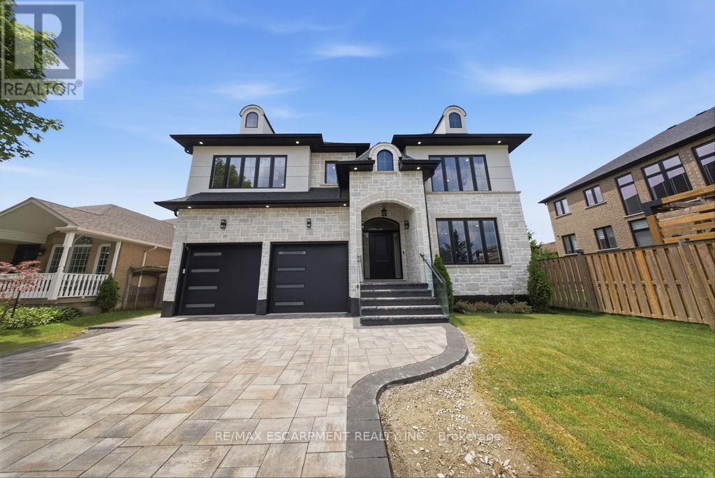 62 Jeremy Street Property Photo 2