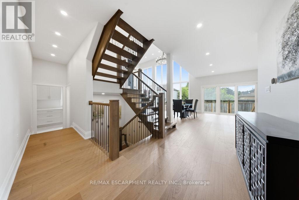 62 Jeremy Street Property Photo 9