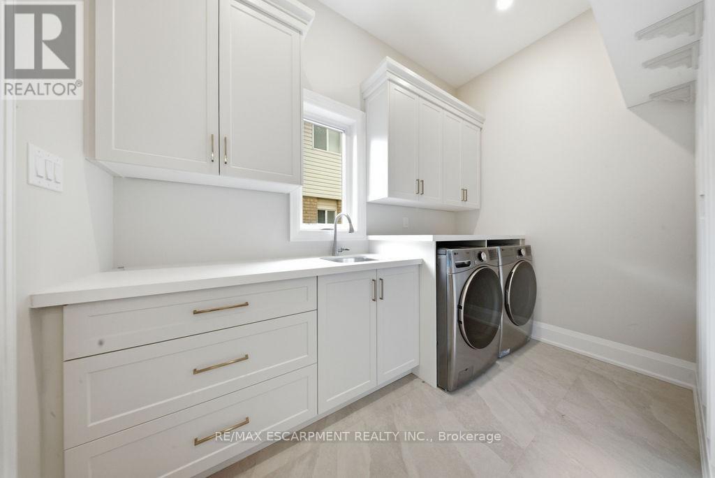 62 Jeremy Street Property Photo 24