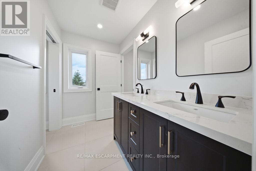 62 Jeremy Street Property Photo 27