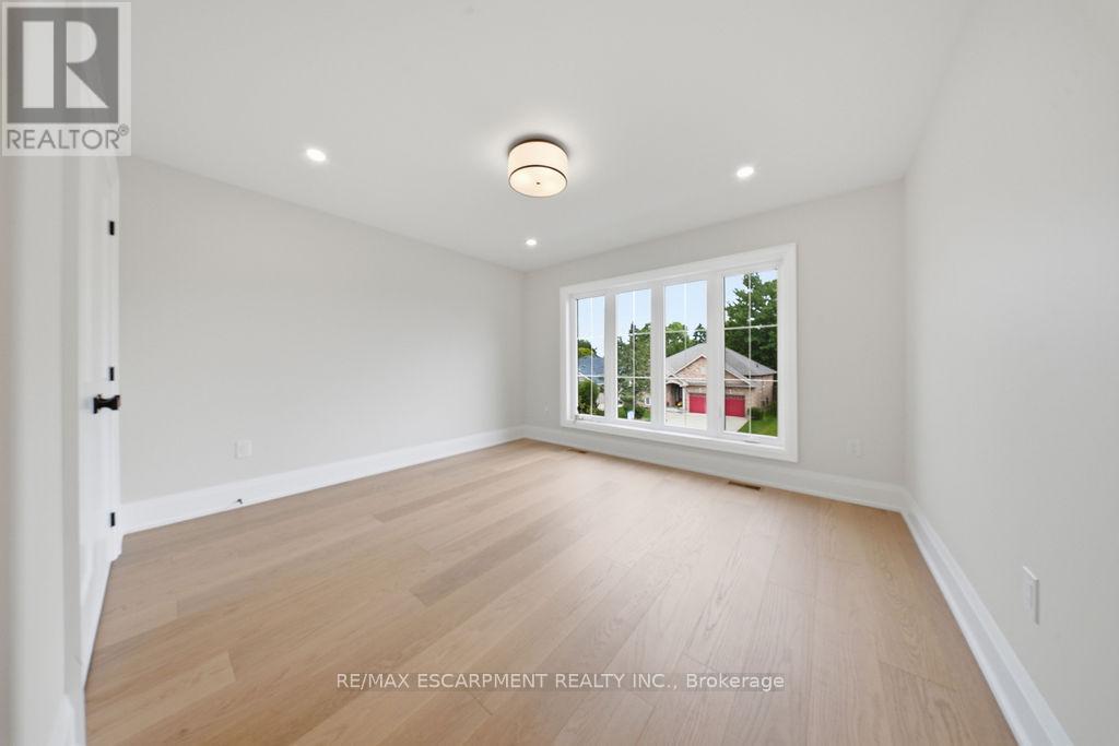 62 Jeremy Street Property Photo 31