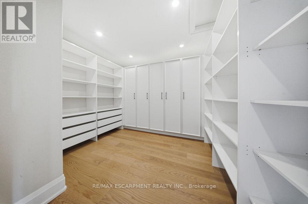 62 Jeremy Street Property Photo 37