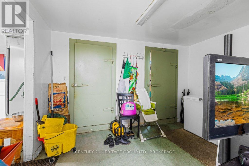 7 Union Street Property Photo 17