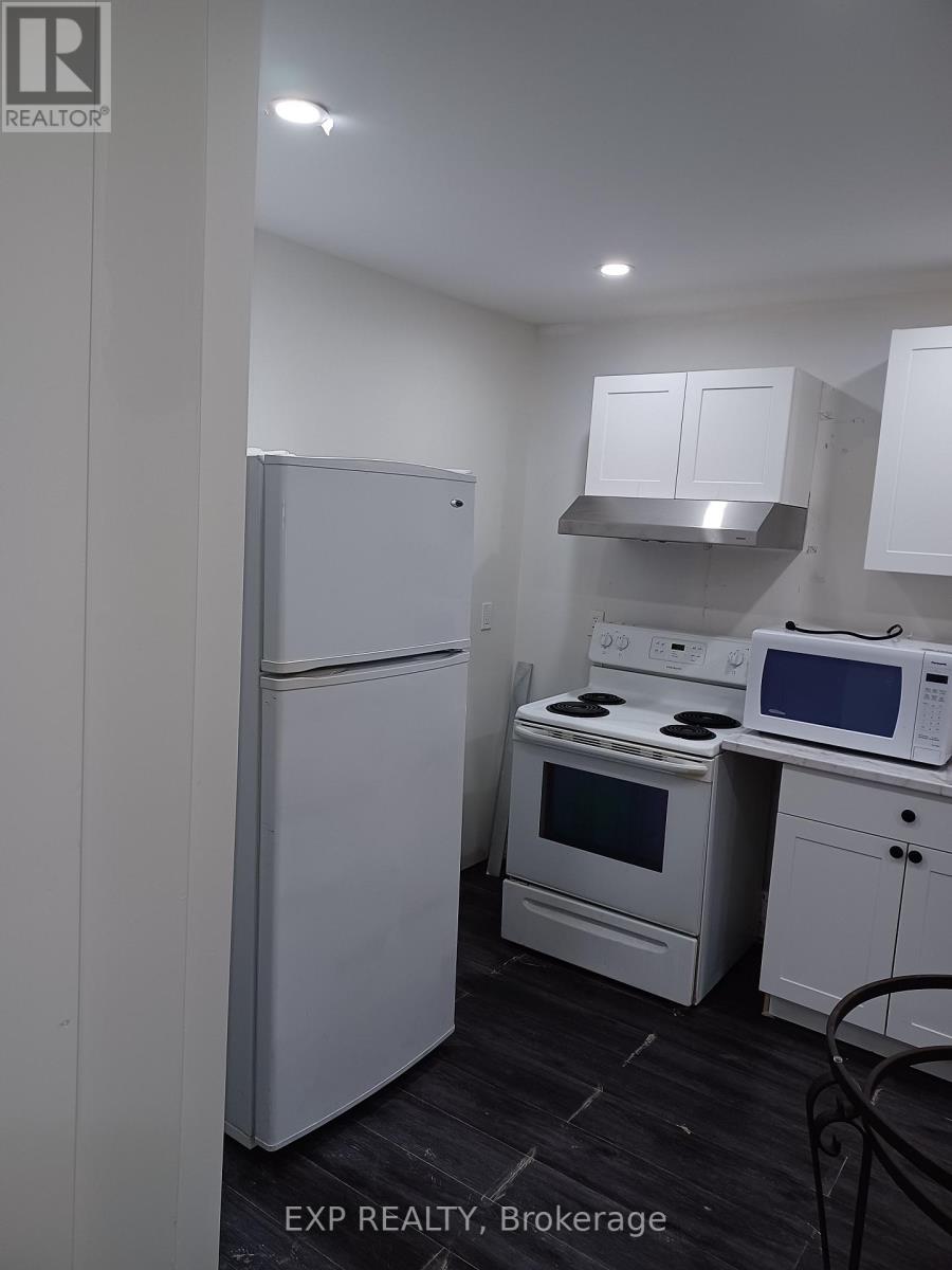 143 Sherman Avenue N Property Photo 5