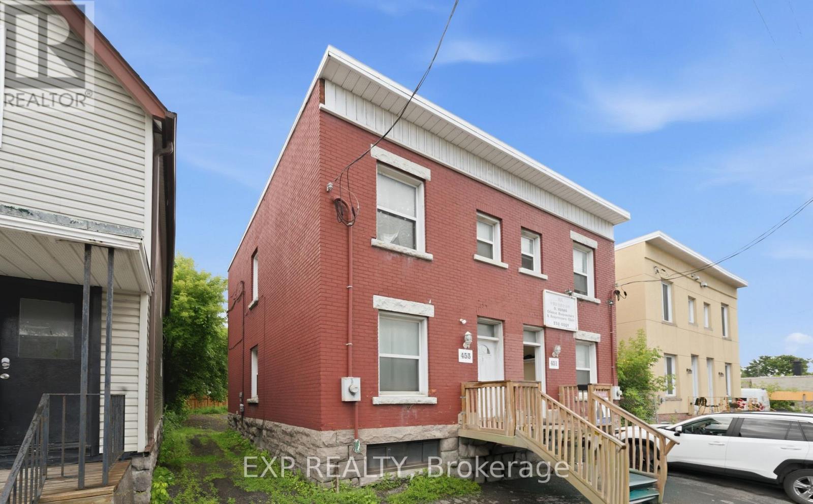 451 & 453 - 453 CATHERINE STREET N Property Photo 1
