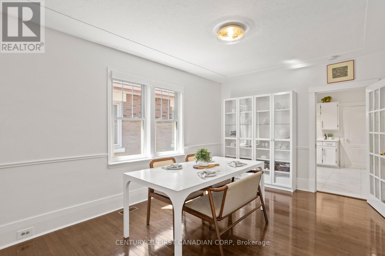 872 Lovett Street Property Photo 10