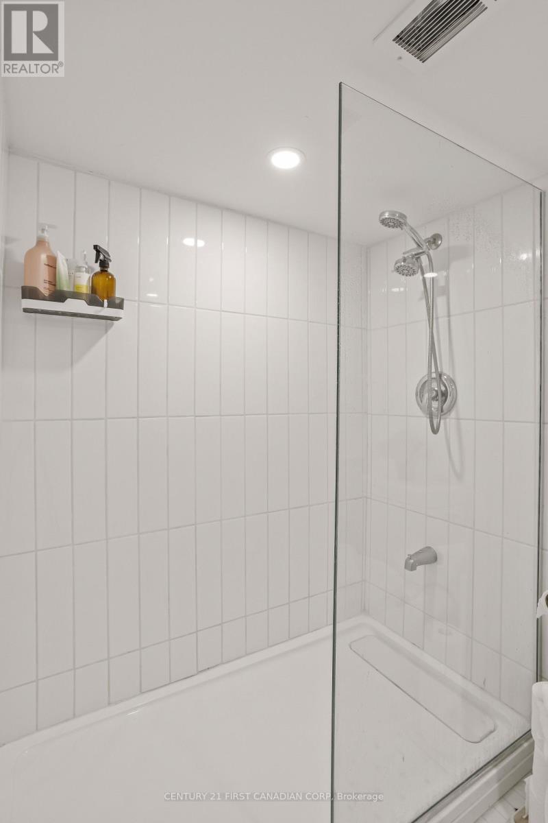 872 Lovett Street Property Photo 32