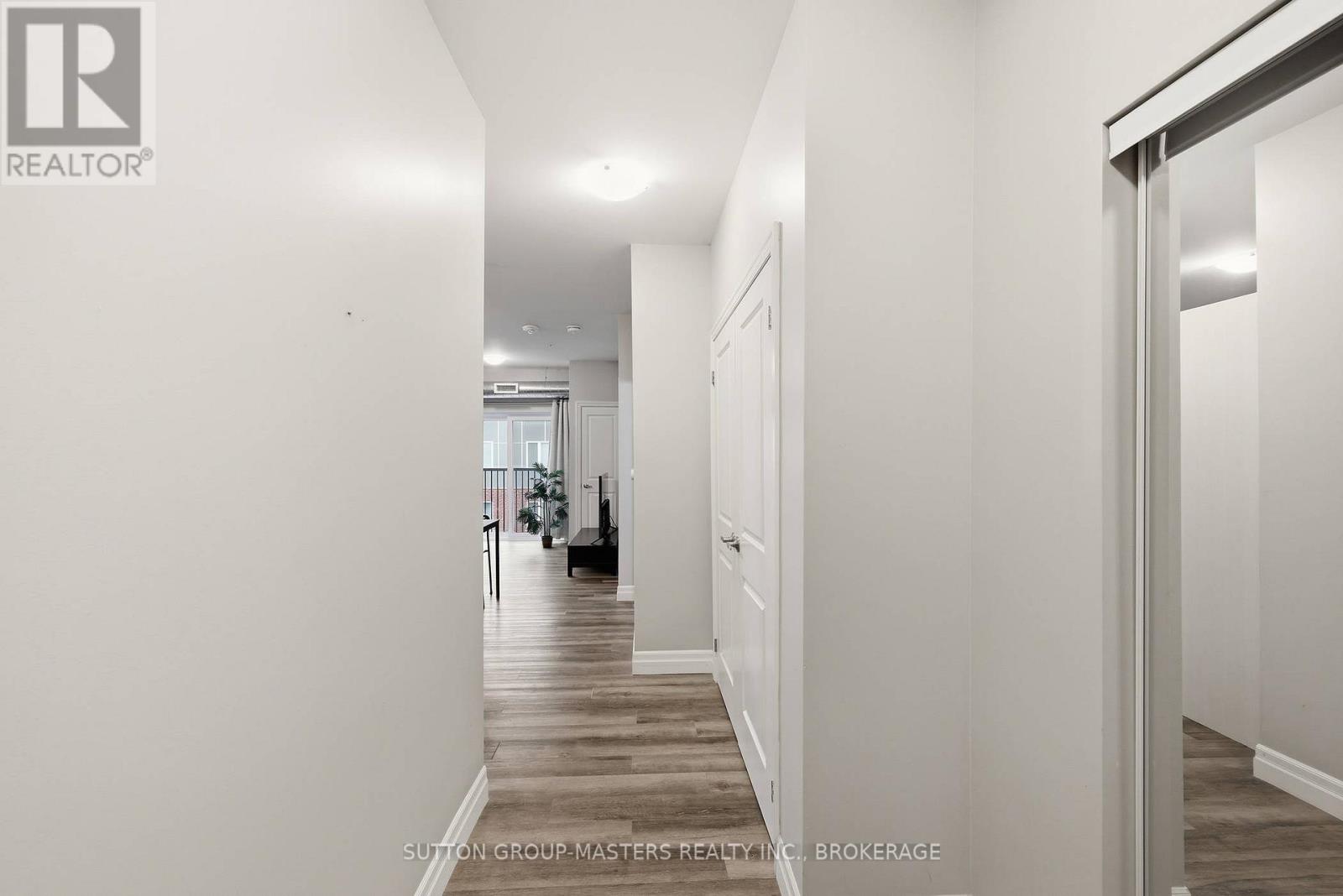 413 - 501 Frontenac Street Property Photo 6