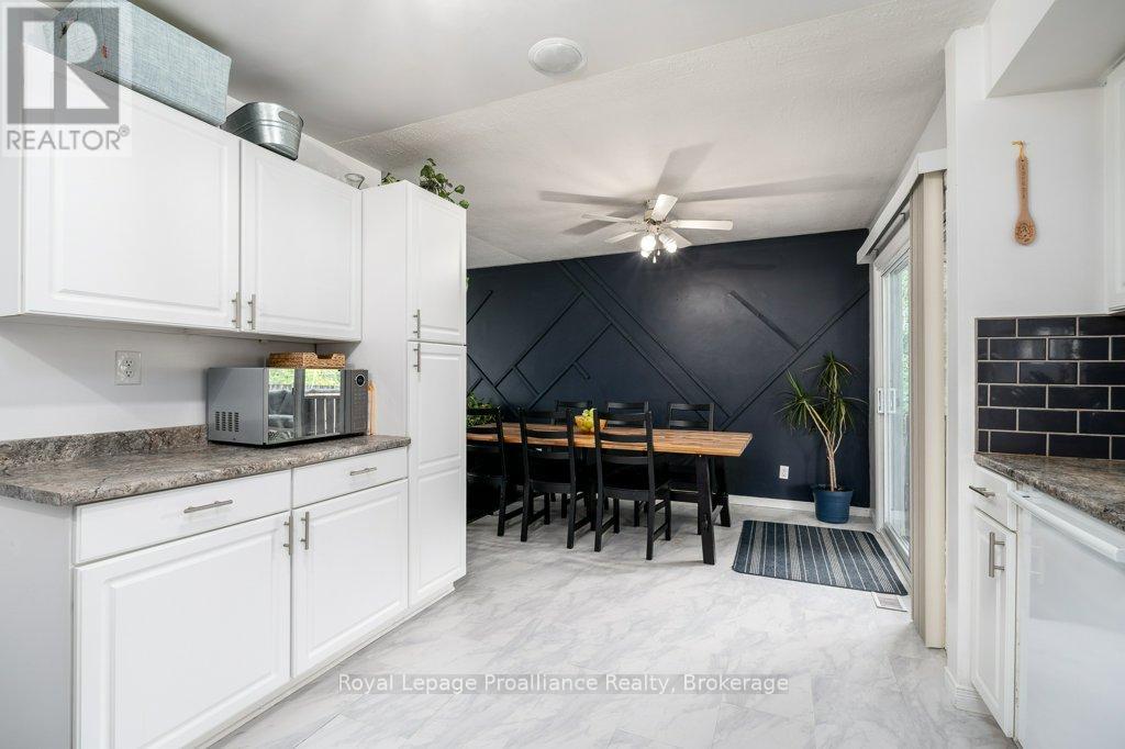 92 Wallbridge Crescent Property Photo 17
