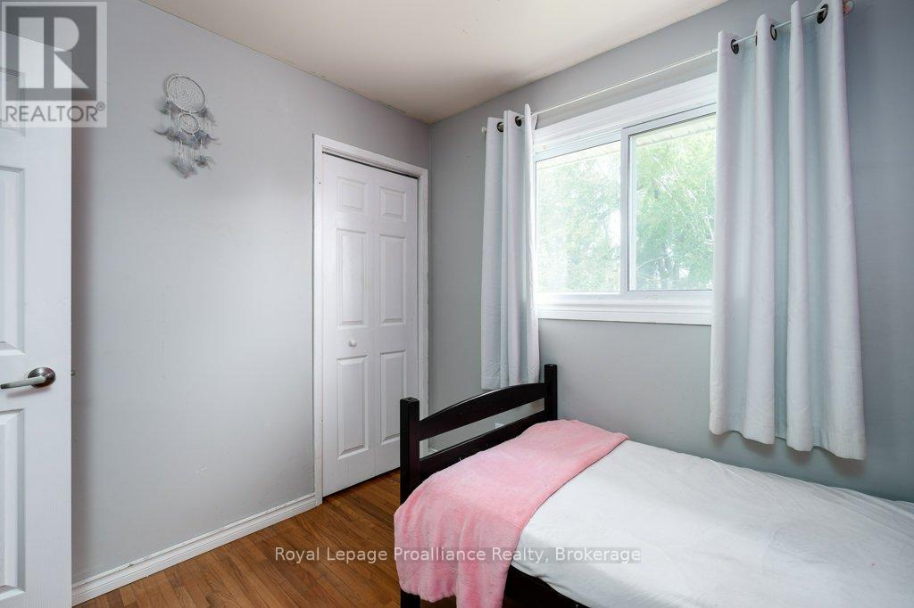 92 Wallbridge Crescent Property Photo 26