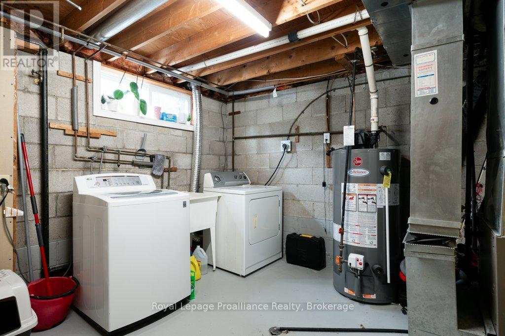 92 Wallbridge Crescent Property Photo 34