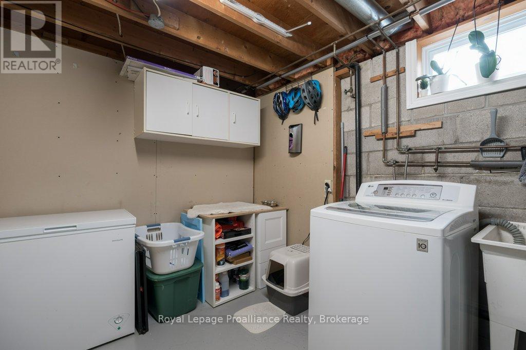 92 Wallbridge Crescent Property Photo 35