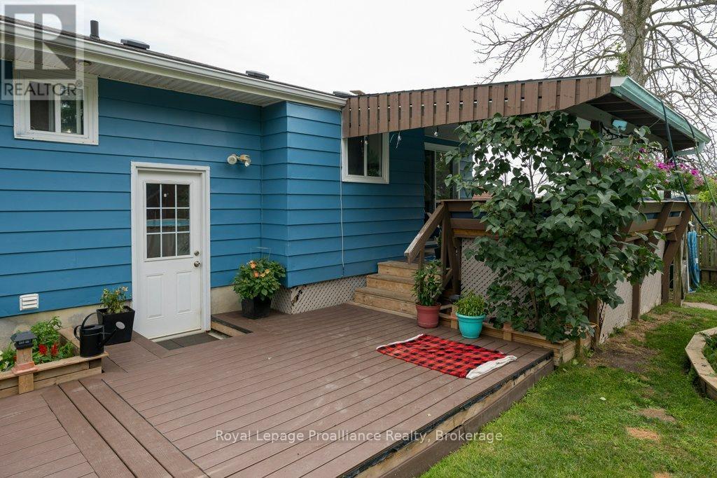 92 Wallbridge Crescent Property Photo 37