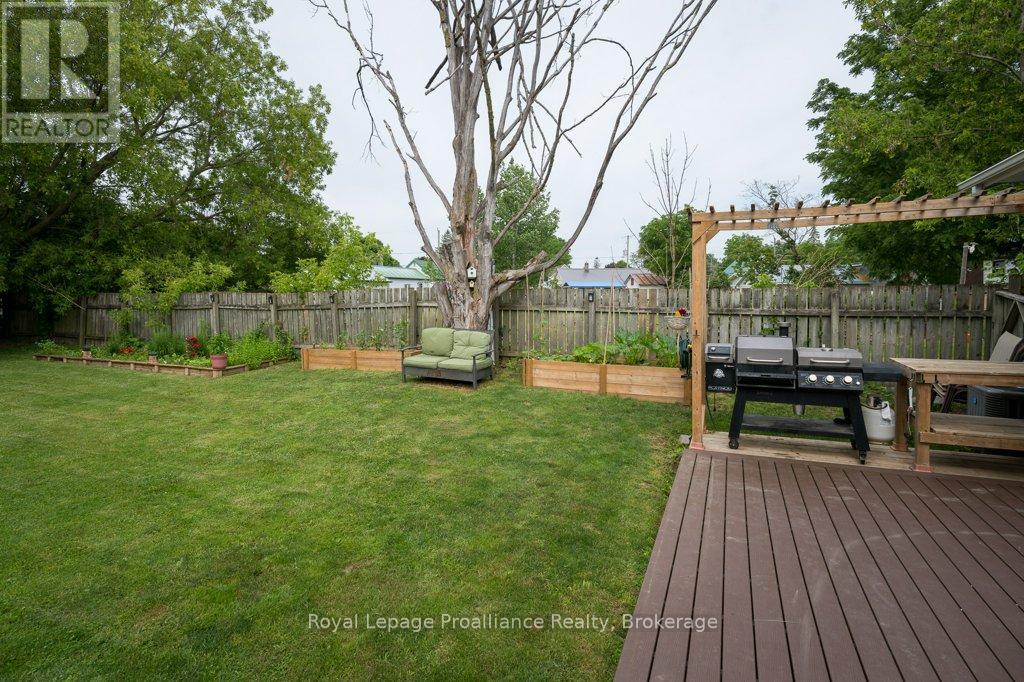 92 Wallbridge Crescent Property Photo 38