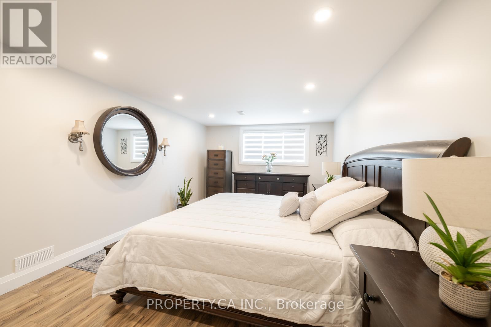 310 Parkside Drive Property Photo 10