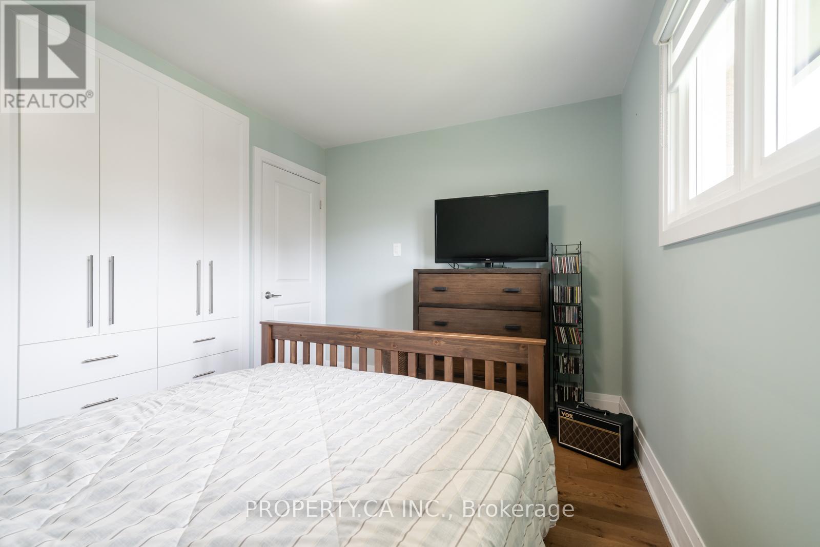 310 Parkside Drive Property Photo 19
