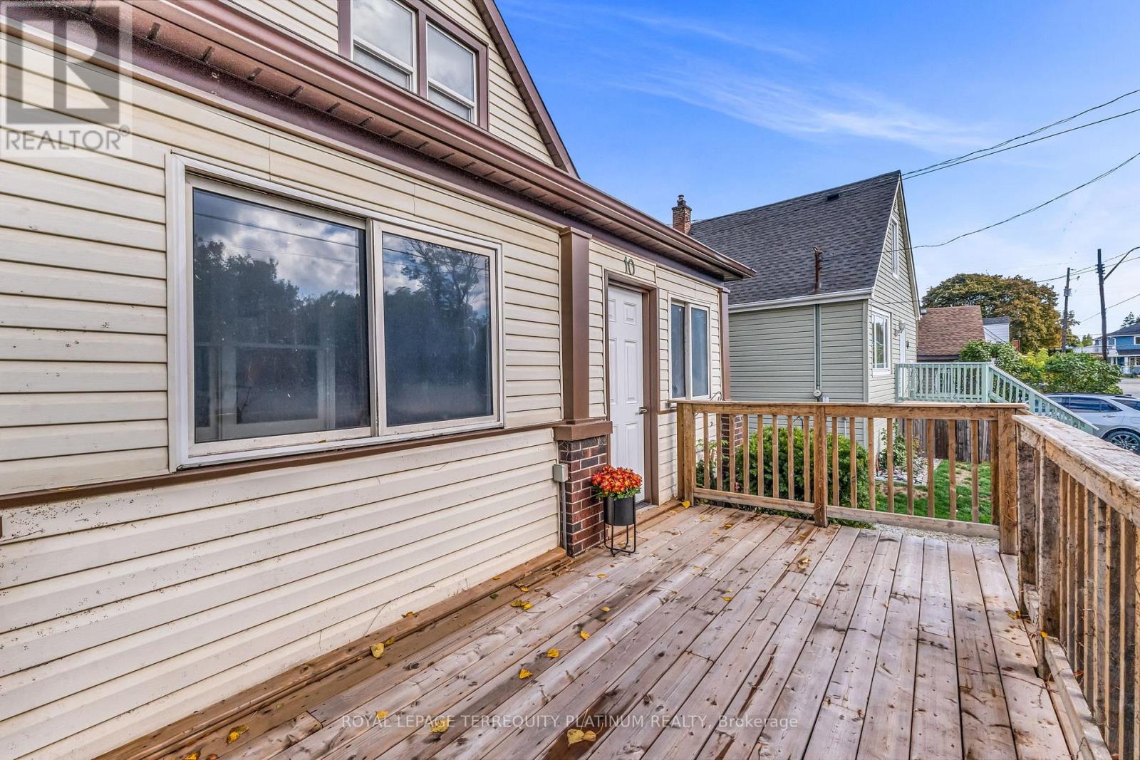 10 Locarno Avenue Property Photo 6