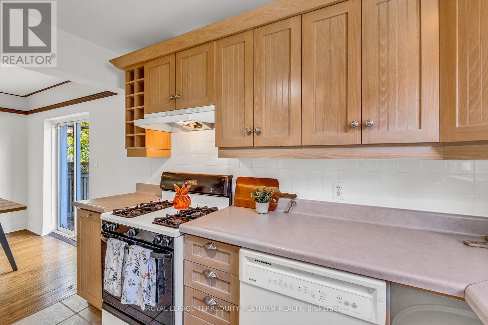 10 Locarno Avenue Property Photo 17