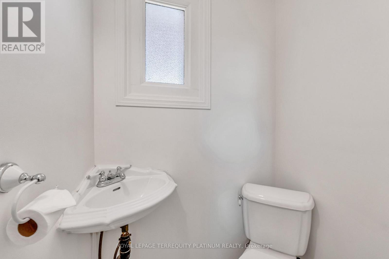 10 Locarno Avenue Property Photo 19