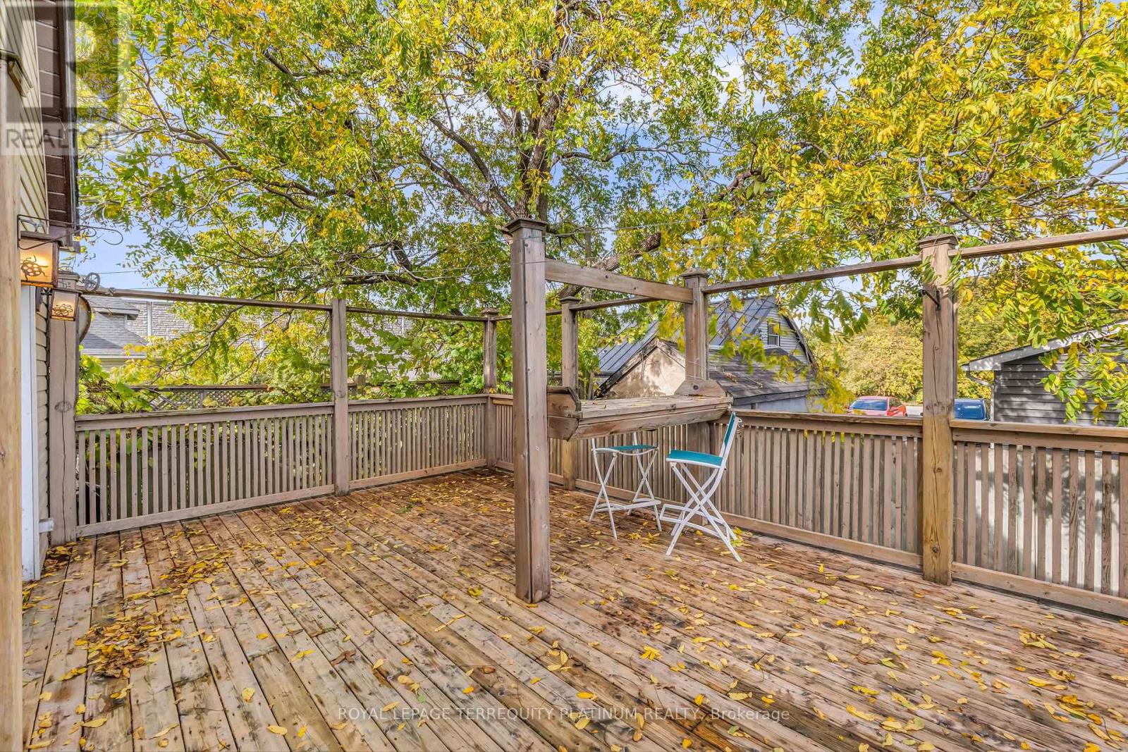 10 Locarno Avenue Property Photo 36