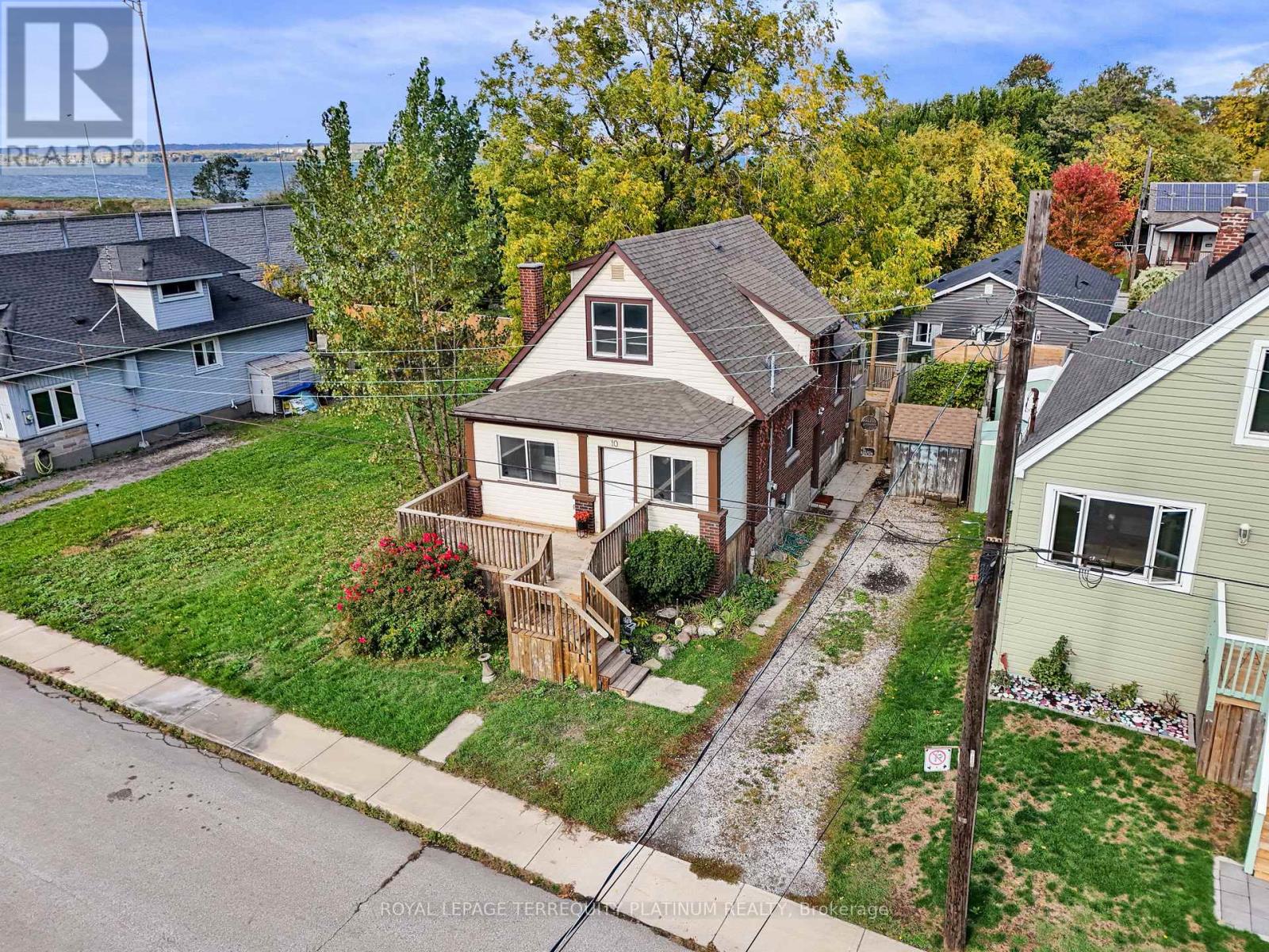 10 Locarno Avenue Property Photo 40