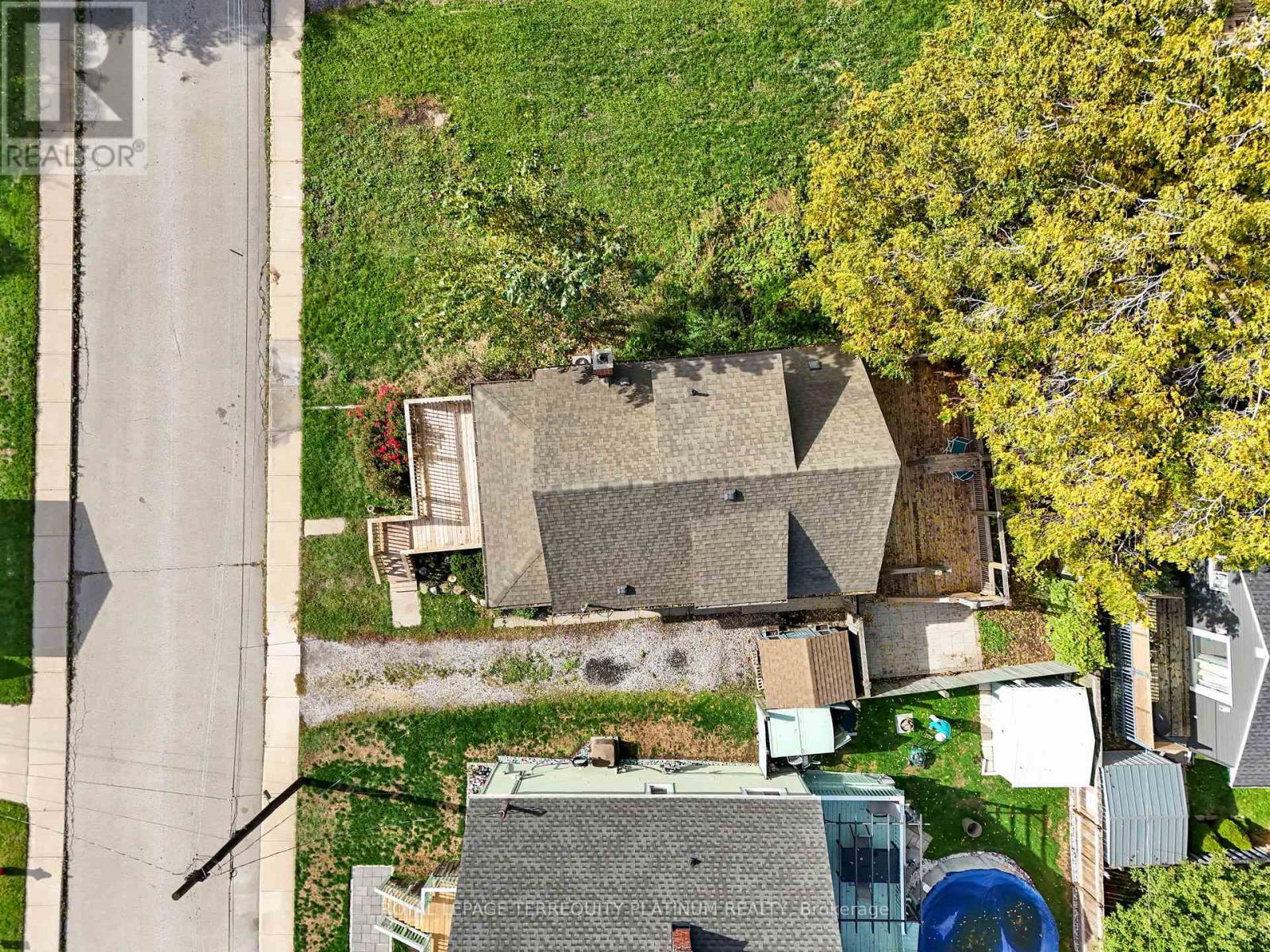 10 Locarno Avenue Property Photo 45