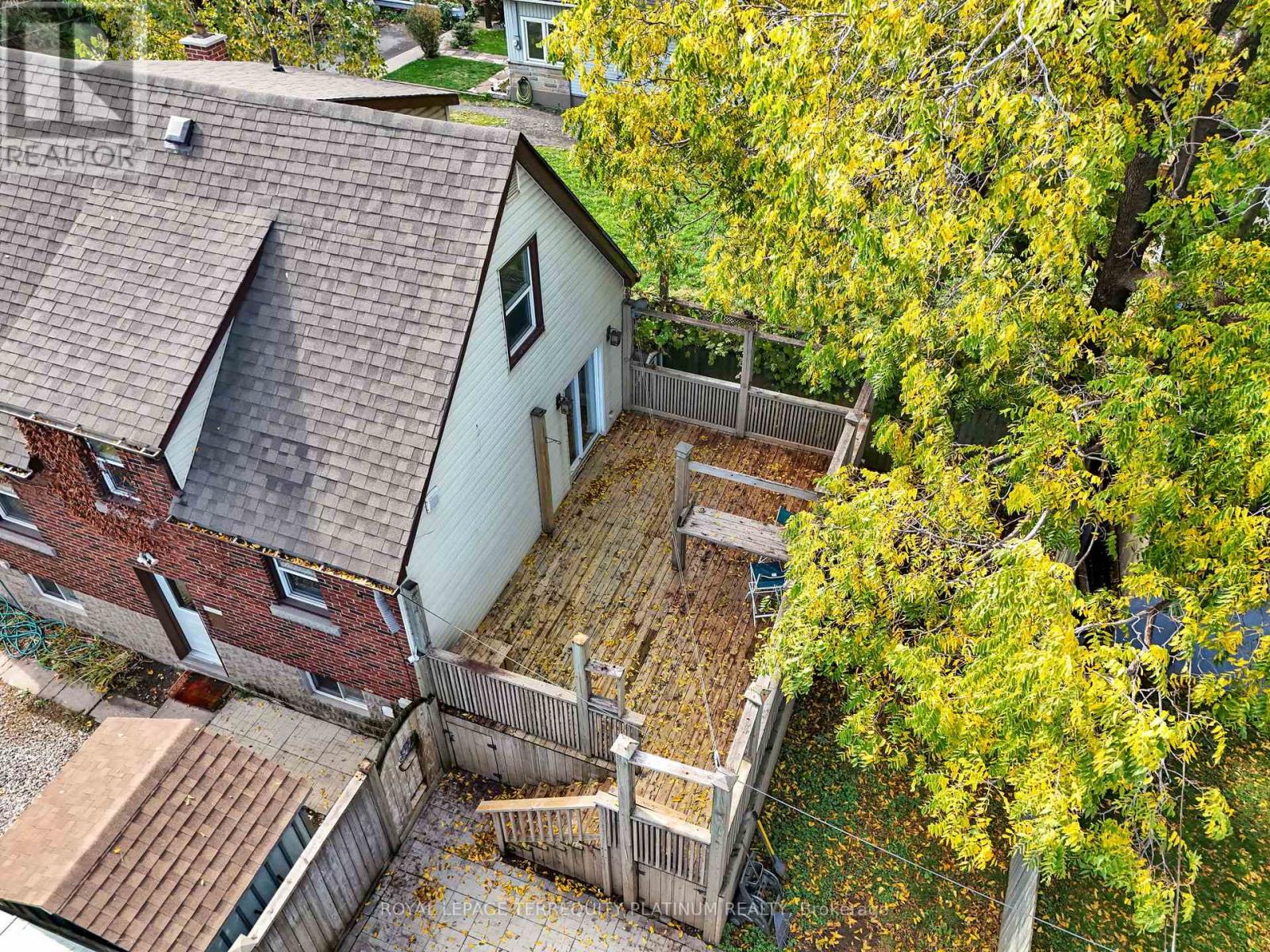 10 Locarno Avenue Property Photo 46