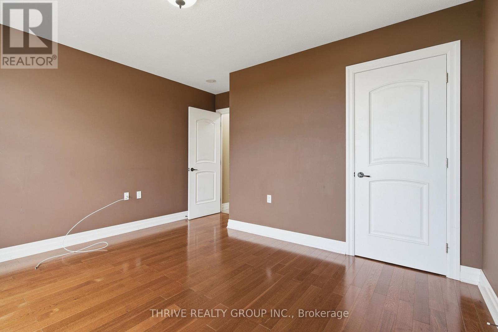 802 - 250 Pall Mall Street Property Photo 16