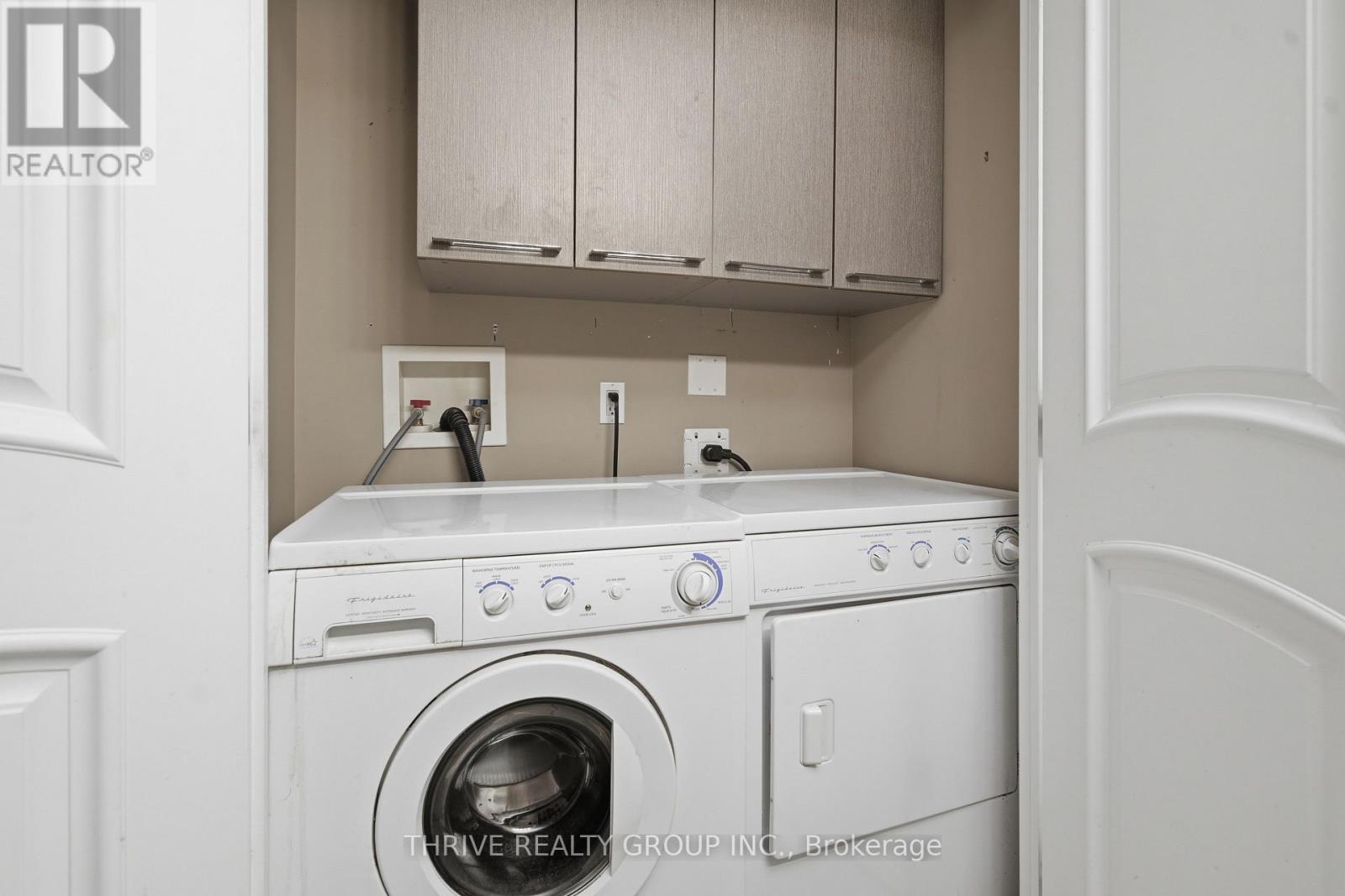 802 - 250 Pall Mall Street Property Photo 18