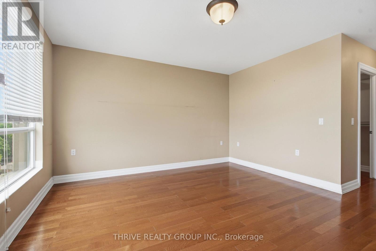 802 - 250 Pall Mall Street Property Photo 20