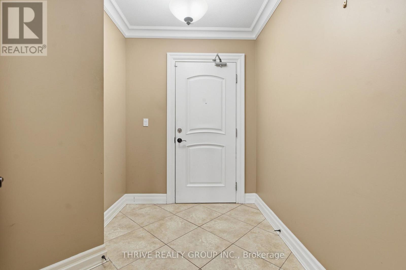 802 - 250 Pall Mall Street Property Photo 26