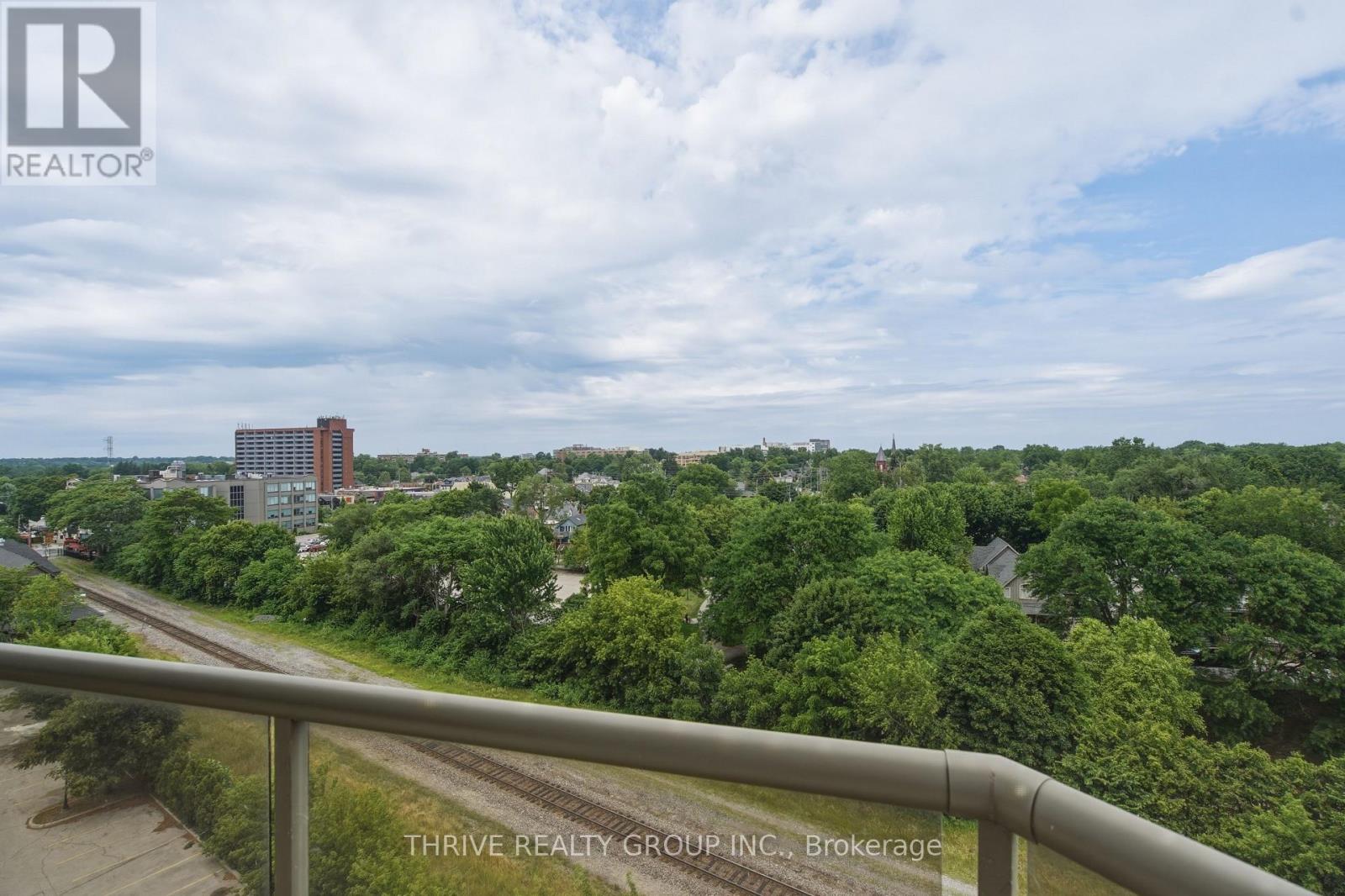 802 - 250 Pall Mall Street Property Photo 33