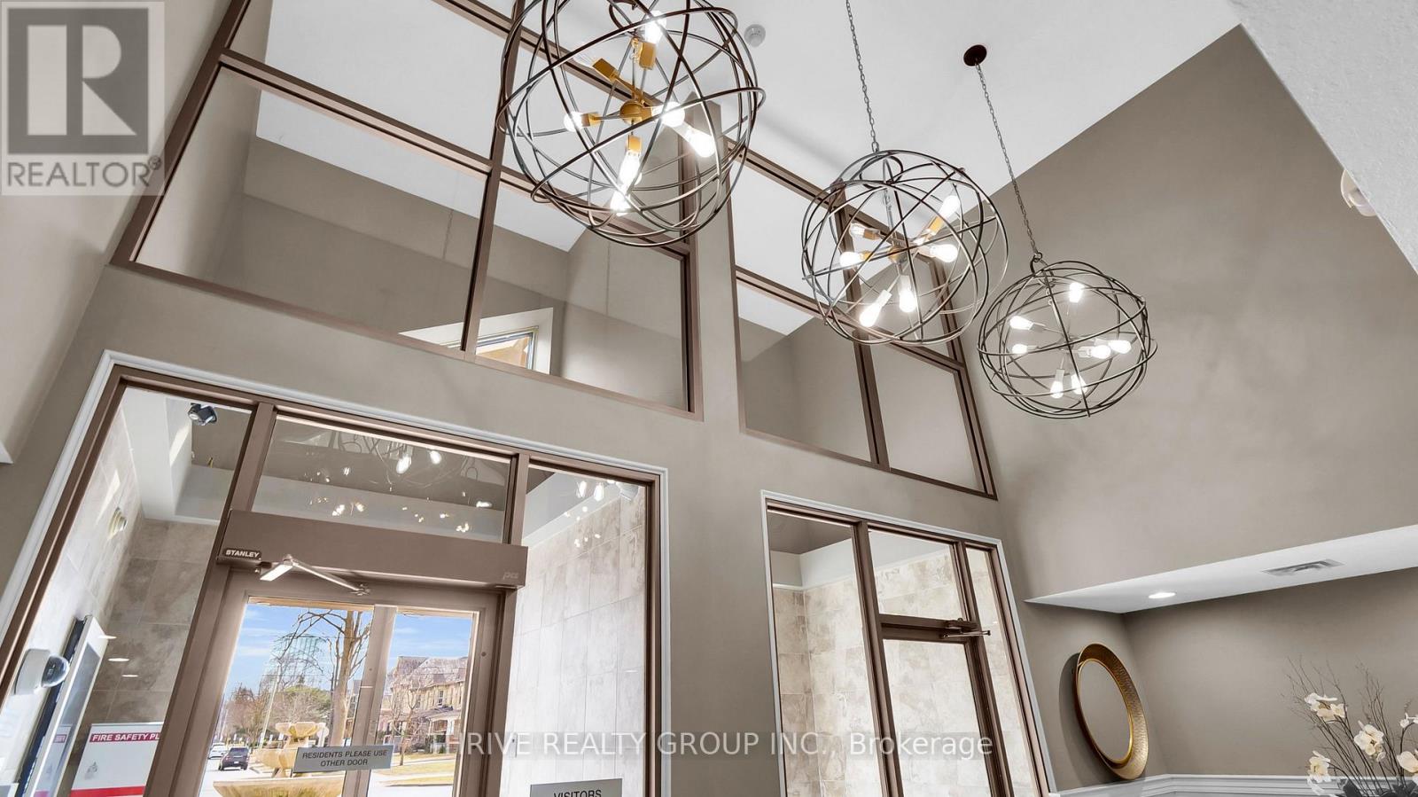 802 - 250 Pall Mall Street Property Photo 36