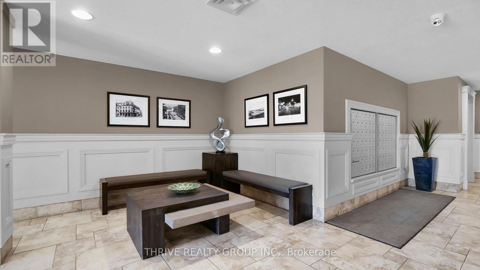 802 - 250 Pall Mall Street Property Photo 37