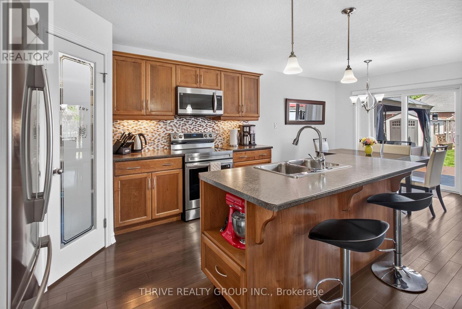 66 Peach Tree Boulevard Property Photo 6