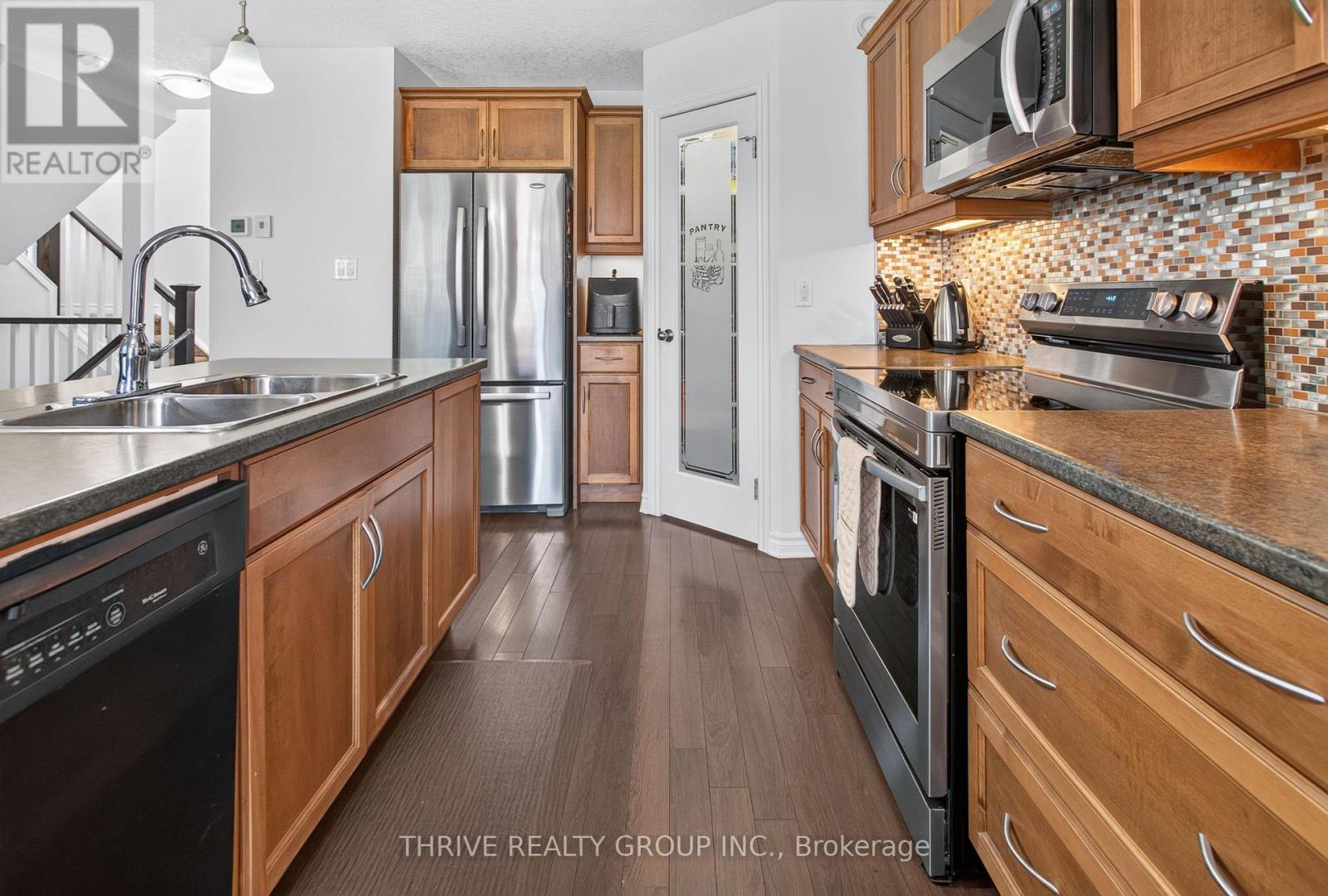 66 Peach Tree Boulevard Property Photo 12