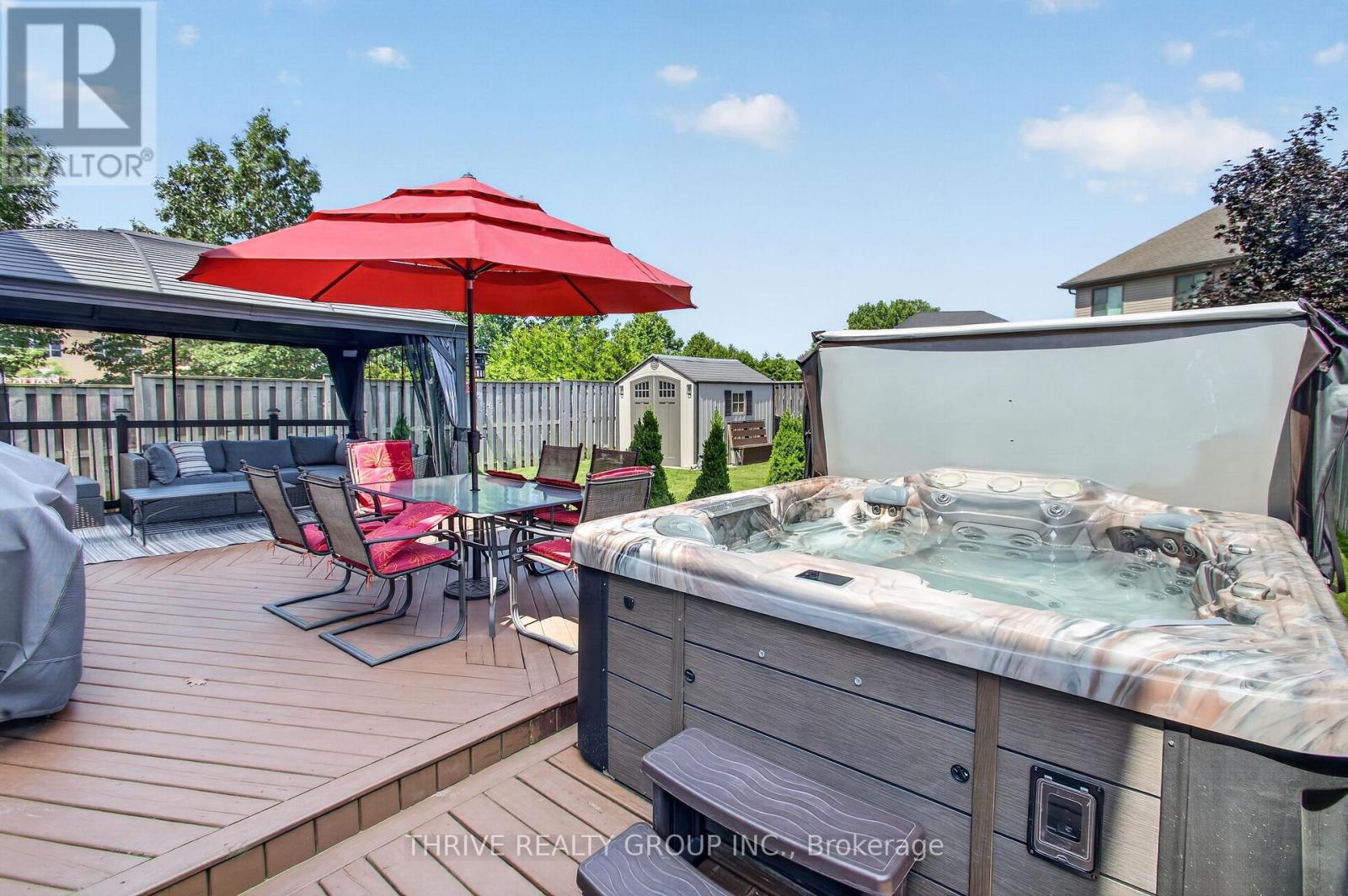 66 Peach Tree Boulevard Property Photo 13