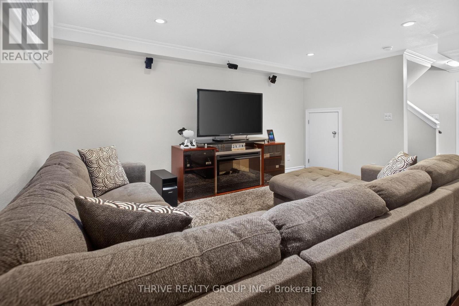 66 Peach Tree Boulevard Property Photo 36