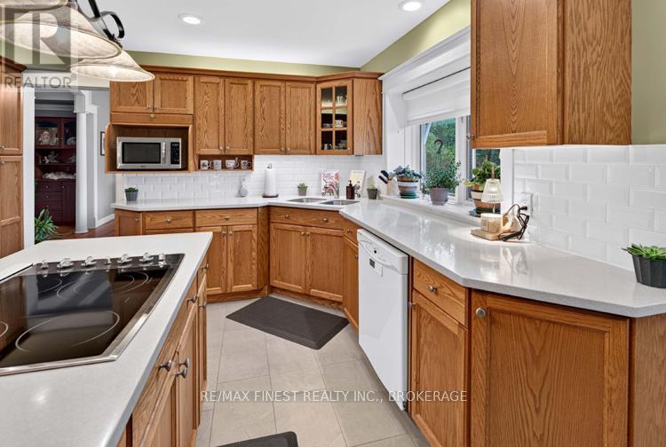 2038 Valleyview Drive Property Photo 16