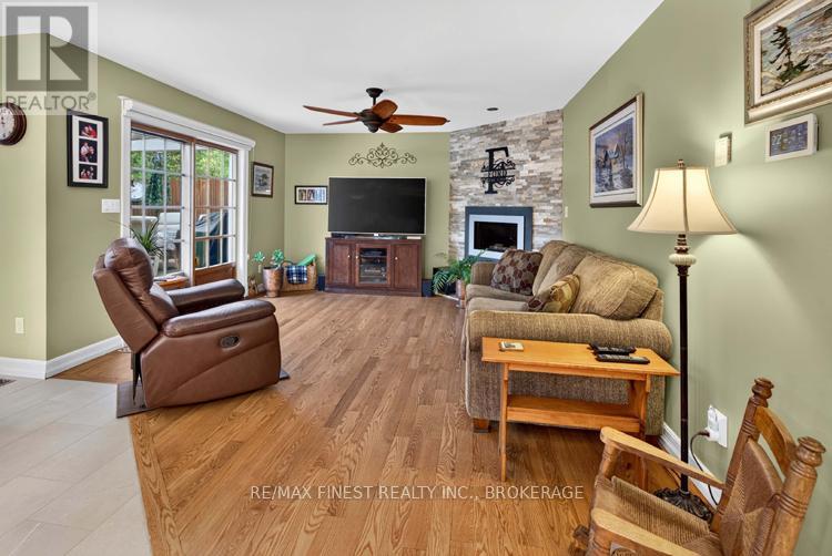 2038 Valleyview Drive Property Photo 22