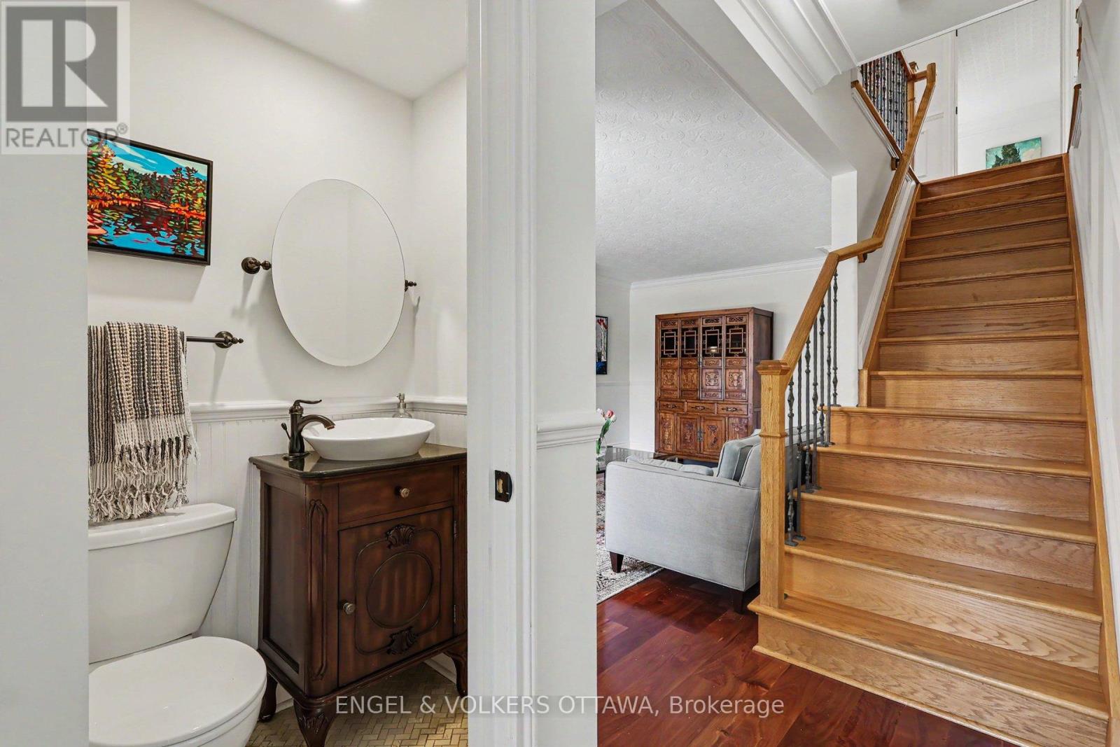 101 Ivy Crescent Property Photo 16