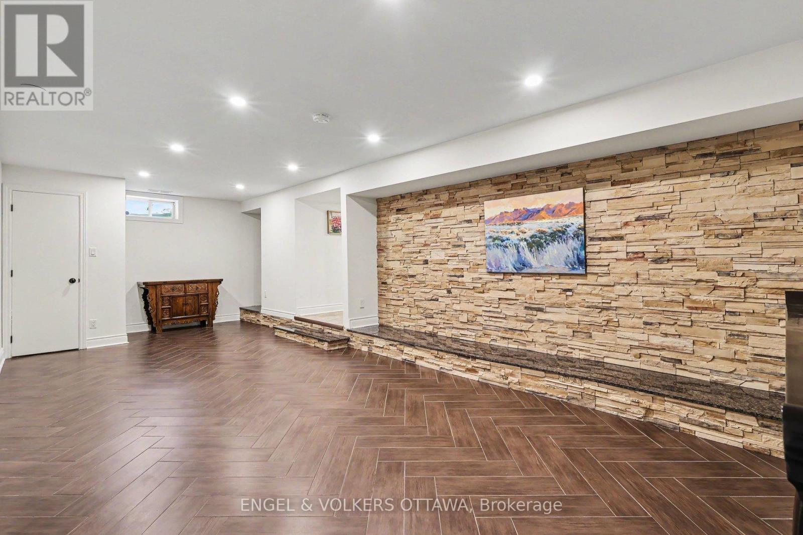 101 Ivy Crescent Property Photo 25