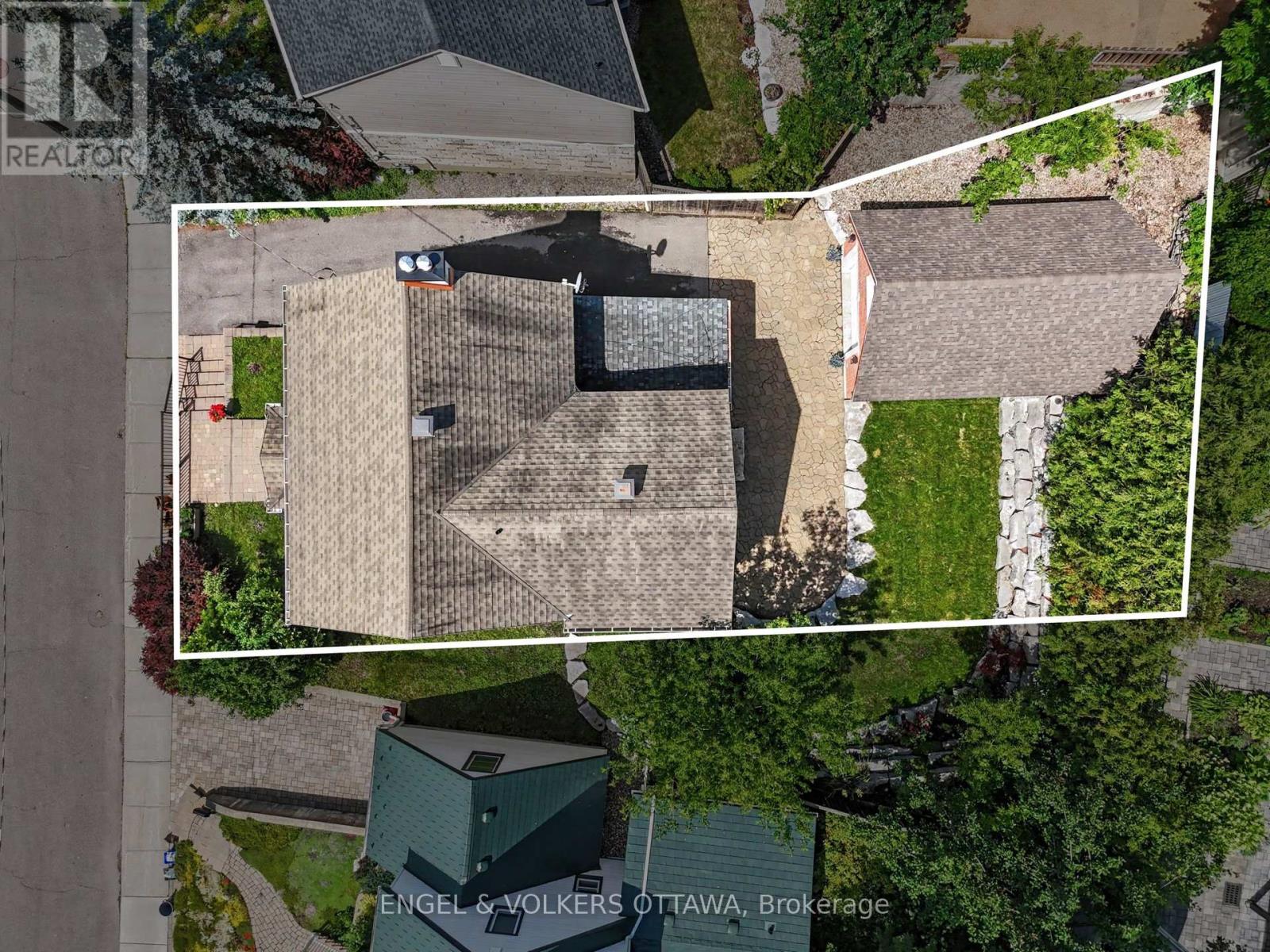 101 Ivy Crescent Property Photo 37